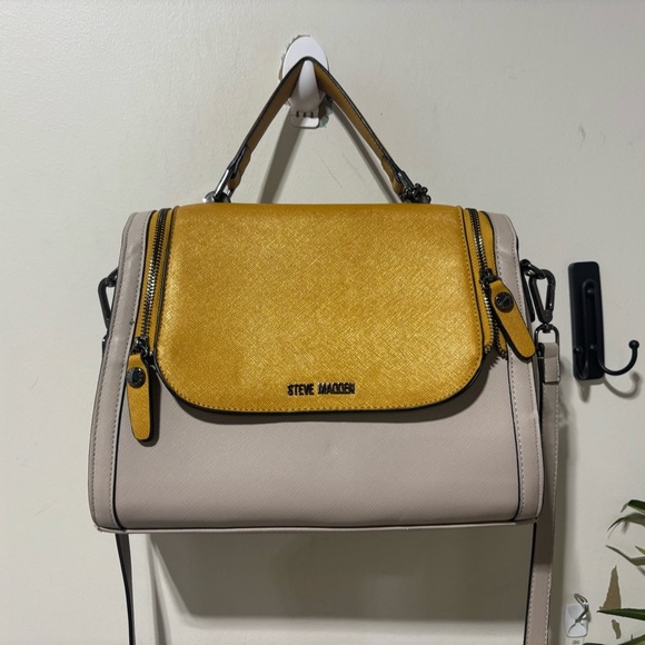 ❤️Steve Madden Tammy Shoulder Bag - Picture 3 of 6
